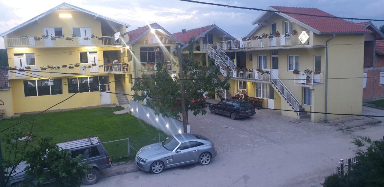 Apartmani Plavi Jagodina Exteriér fotografie